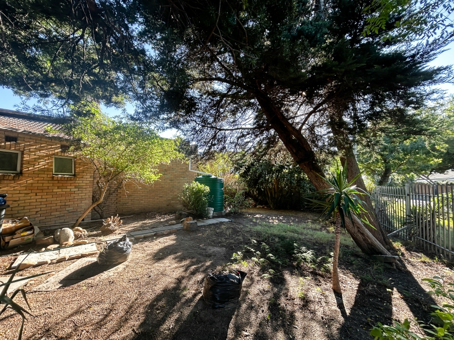 4 Bedroom Property for Sale in Table View Western Cape